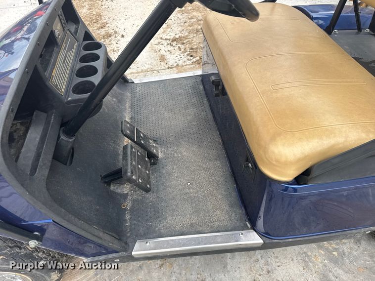 image for item ER2387 EZ-GO Textron golf cart