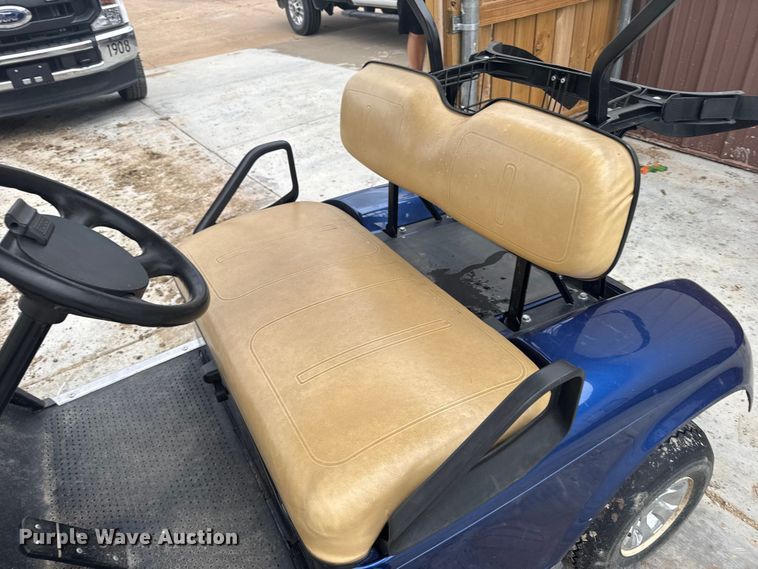 image for item ER2387 EZ-GO Textron golf cart