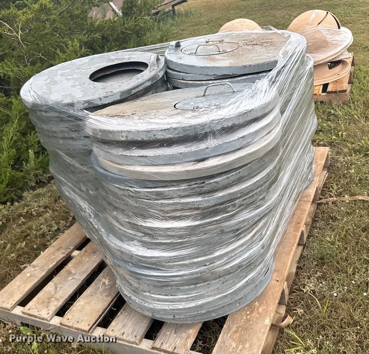 image for item ER2390 (84) trash can lids