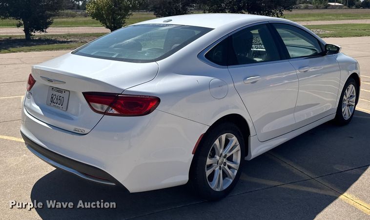 image for item ER2402 2015 Chrysler 200 