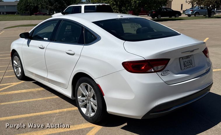 image for item ER2402 2015 Chrysler 200 