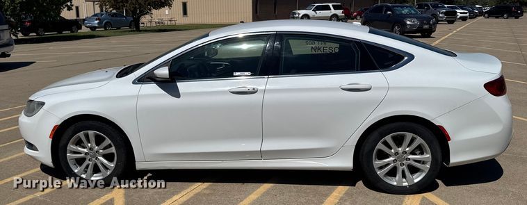 image for item ER2402 2015 Chrysler 200 