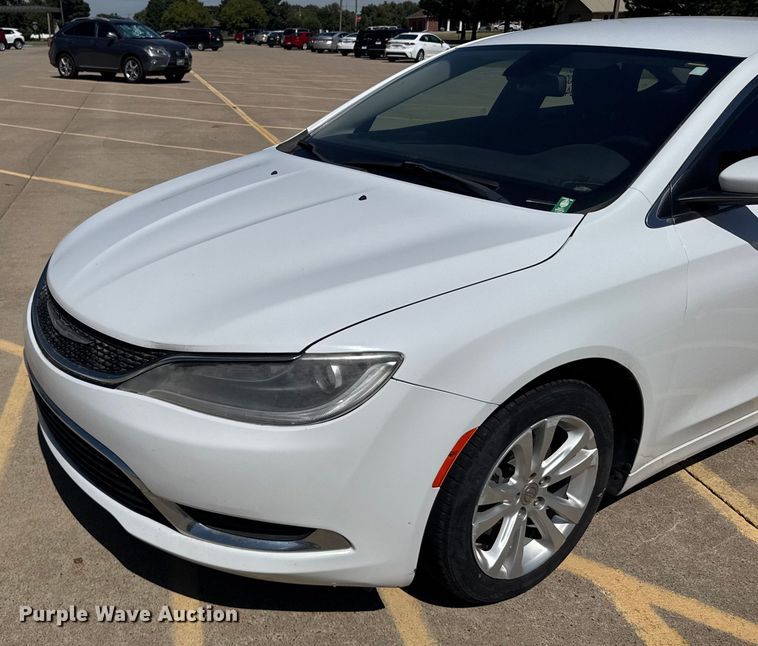 image for item ER2402 2015 Chrysler 200 