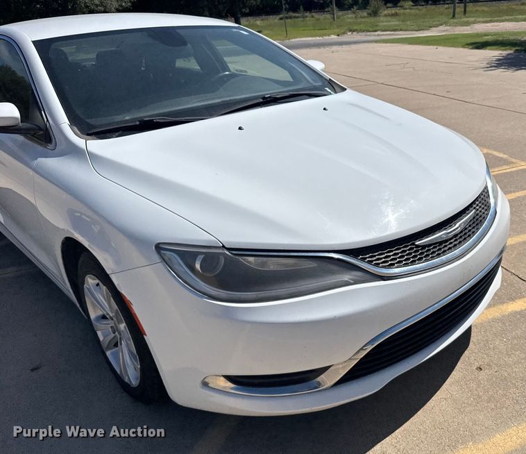 image for item ER2402 2015 Chrysler 200 