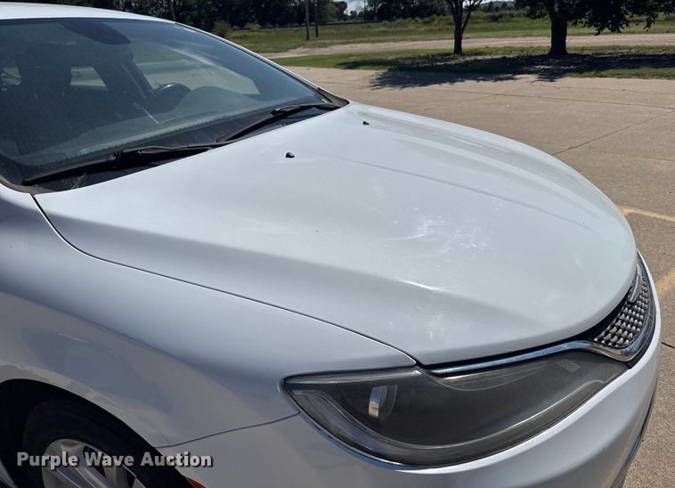 image for item ER2402 2015 Chrysler 200 