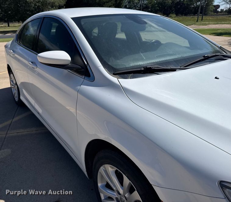 image for item ER2402 2015 Chrysler 200 