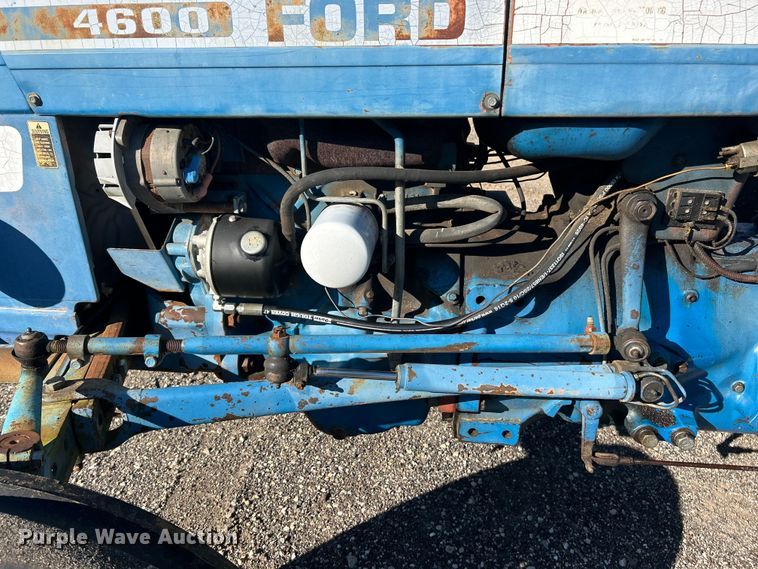 image for item ET3139 Ford 4600 tractor