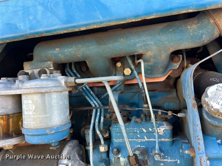 image for item ET3139 Ford 4600 tractor