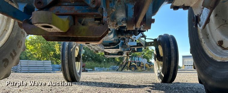 image for item ET3139 Ford 4600 tractor