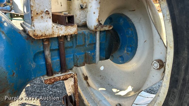 image for item ET3139 Ford 4600 tractor