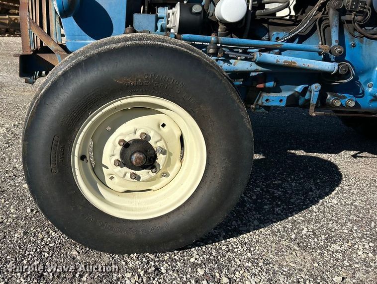 image for item ET3139 Ford 4600 tractor