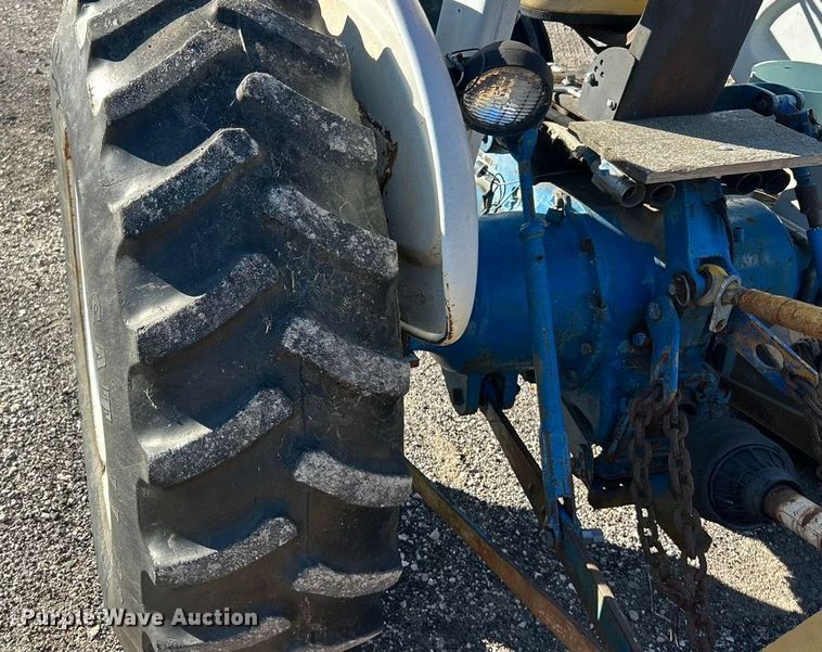 image for item ET3139 Ford 4600 tractor