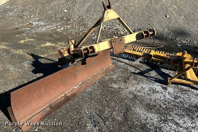 image for item ET3139 Ford 4600 tractor