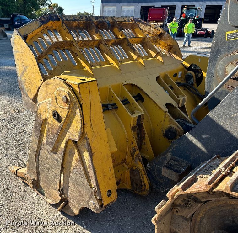 image for item ET3140 2020 John Deere 655K WH track loader