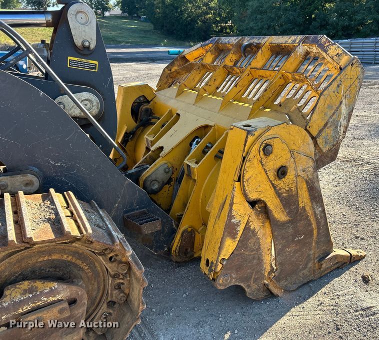 image for item ET3140 2020 John Deere 655K WH track loader