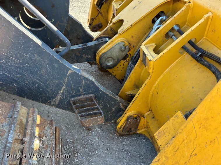 image for item ET3140 2020 John Deere 655K WH track loader