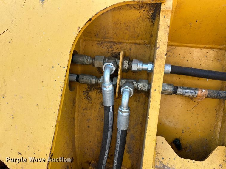 image for item ET3140 2020 John Deere 655K WH track loader