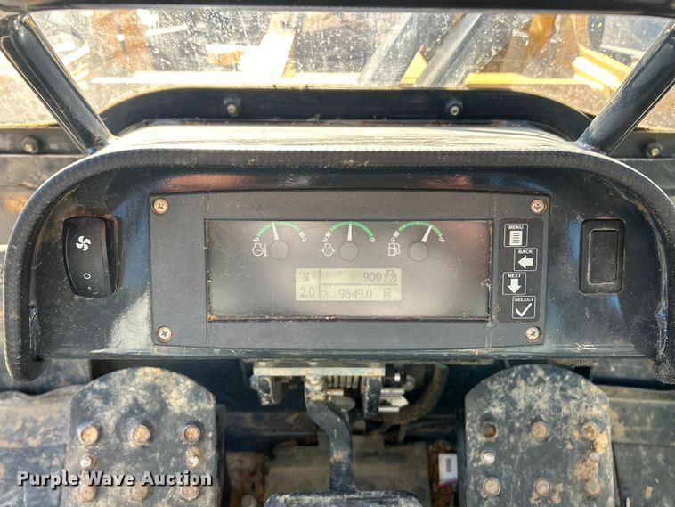 image for item ET3140 2020 John Deere 655K WH track loader