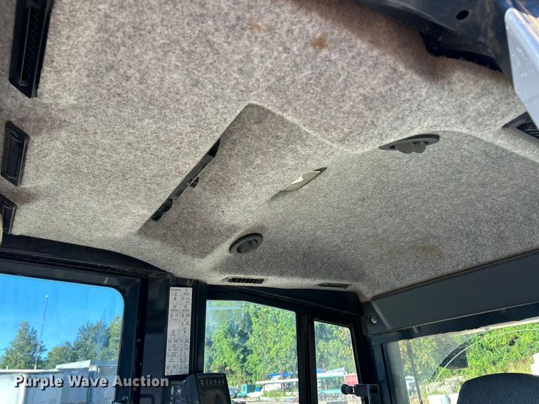 image for item ET3140 2020 John Deere 655K WH track loader