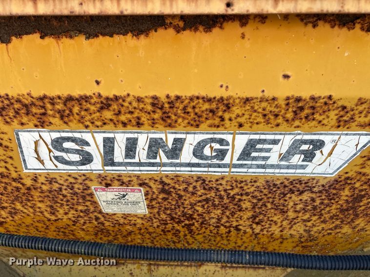 image for item ET3141 Knight Slinger 7716 manure spreader