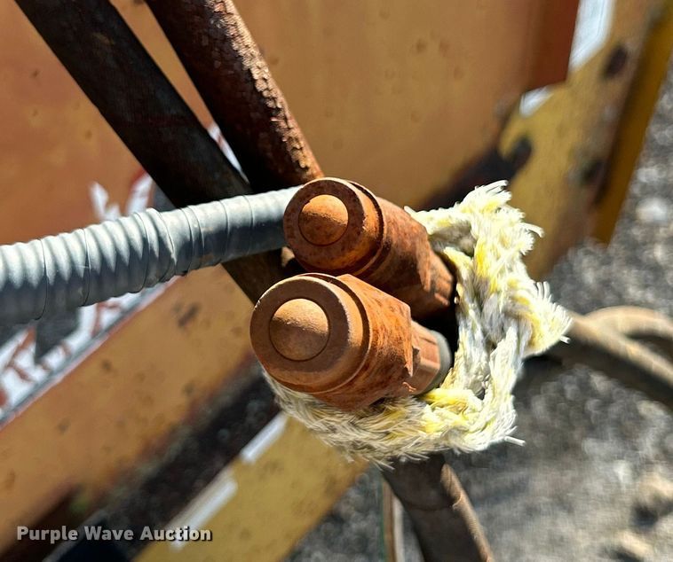 image for item ET3141 Knight Slinger 7716 manure spreader