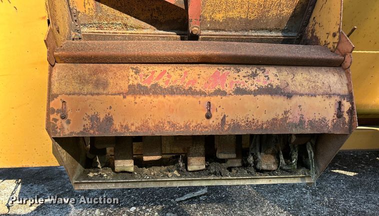 image for item ET3141 Knight Slinger 7716 manure spreader