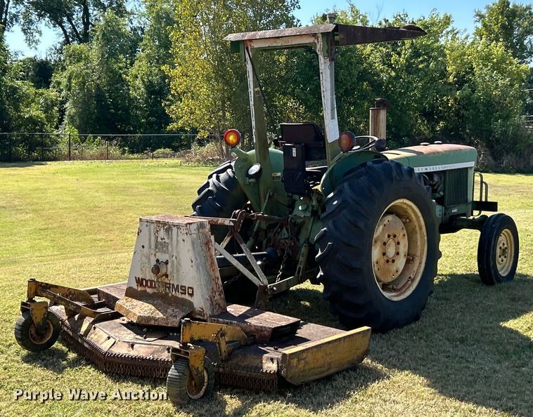 image for item ET3143 1959 John Deere 830 tractor