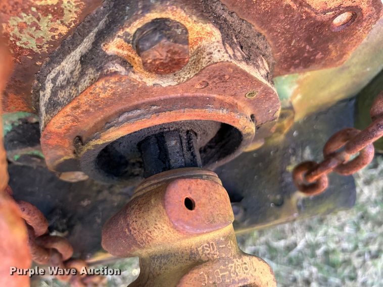 image for item ET3143 1959 John Deere 830 tractor