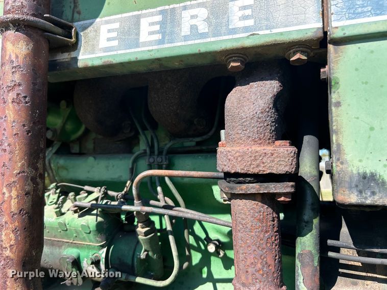 image for item ET3143 1959 John Deere 830 tractor
