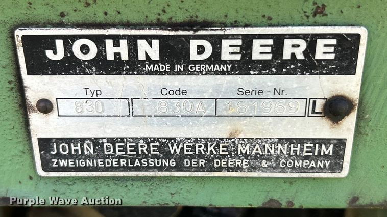 image for item ET3143 1959 John Deere 830 tractor