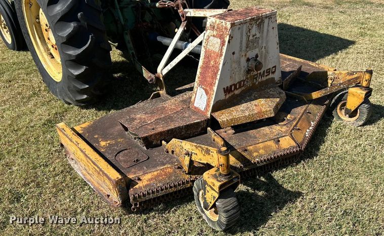 image for item ET3143 1959 John Deere 830 tractor