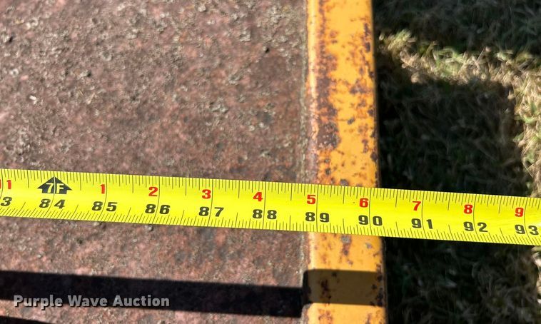 image for item ET3143 1959 John Deere 830 tractor