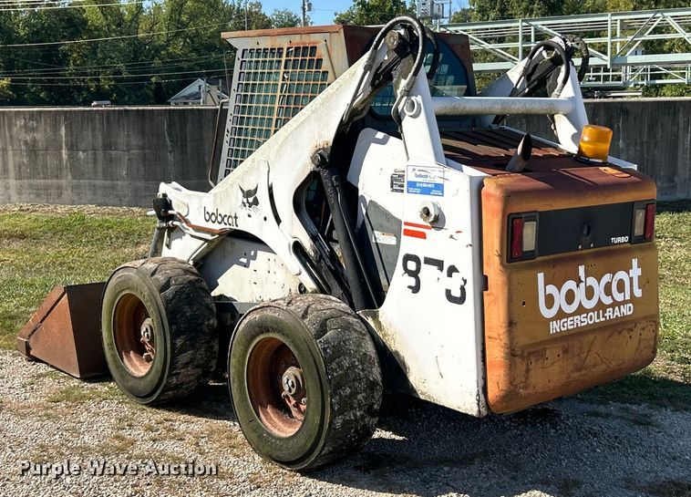 image for item ET3144 1999 Bobcat 873 skid steer loader