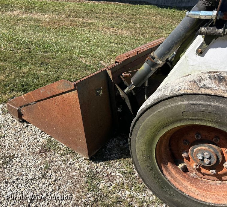 image for item ET3144 1999 Bobcat 873 skid steer loader