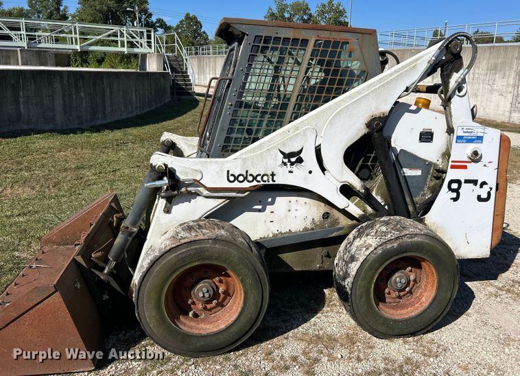 image for item ET3144 1999 Bobcat 873 skid steer loader