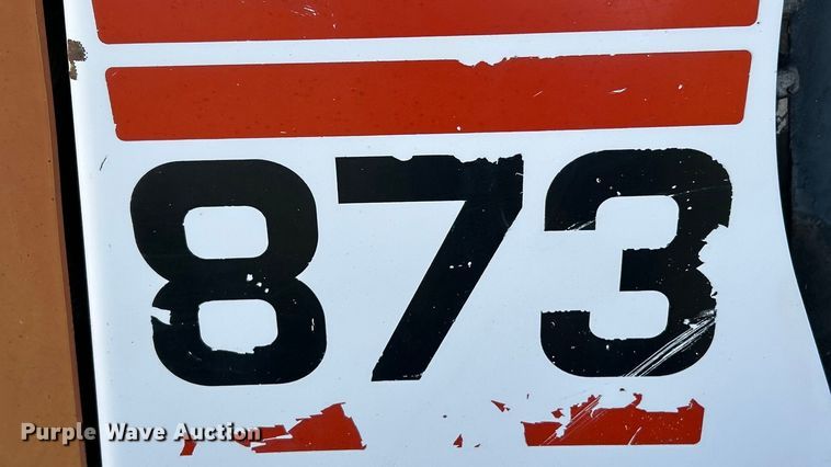image for item ET3144 1999 Bobcat 873 skid steer loader
