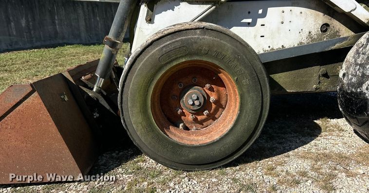 image for item ET3144 1999 Bobcat 873 skid steer loader
