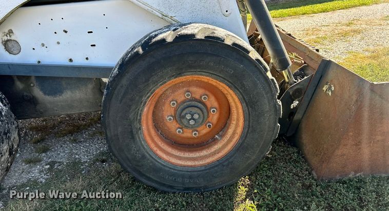 image for item ET3144 1999 Bobcat 873 skid steer loader