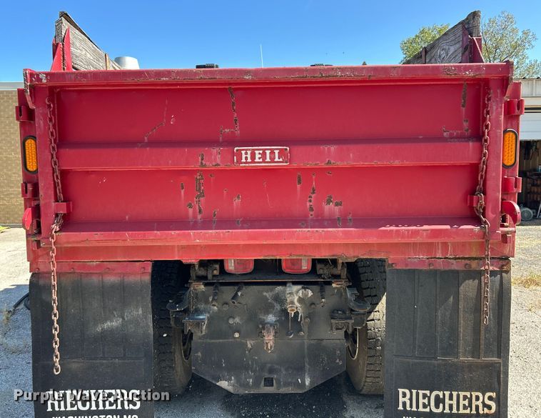 image for item ET3145 1993 Chevrolet Kodiak C6500 dump truck