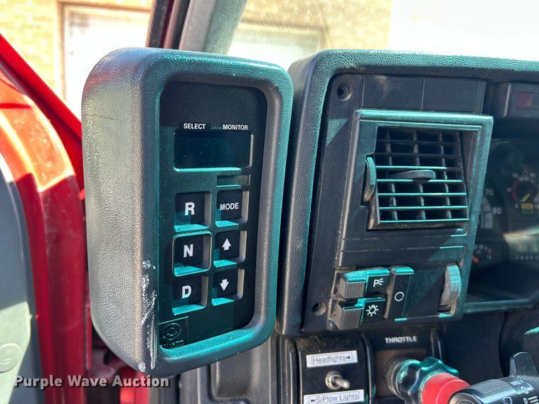 image for item ET3145 1993 Chevrolet Kodiak C6500 dump truck