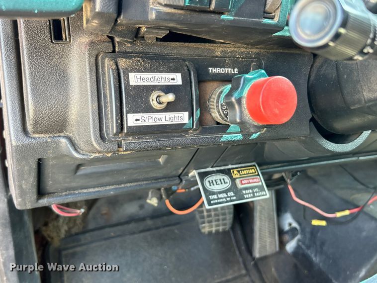 image for item ET3145 1993 Chevrolet Kodiak C6500 dump truck