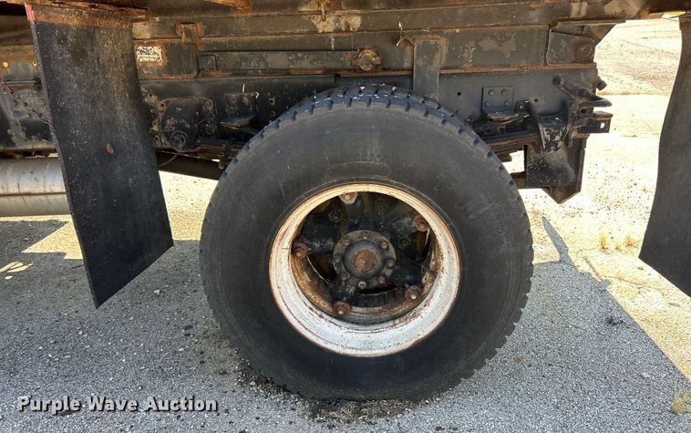 image for item ET3145 1993 Chevrolet Kodiak C6500 dump truck