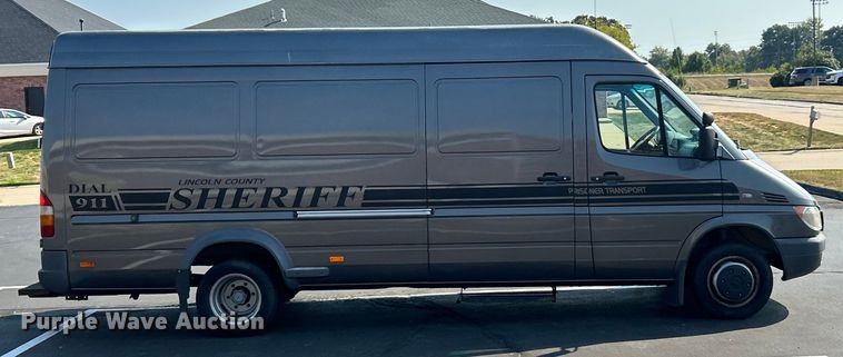image for item ET3173 2004 Dodge Sprinter inmate transport van