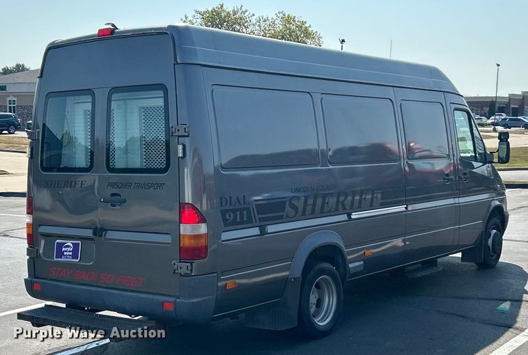 image for item ET3173 2004 Dodge Sprinter inmate transport van