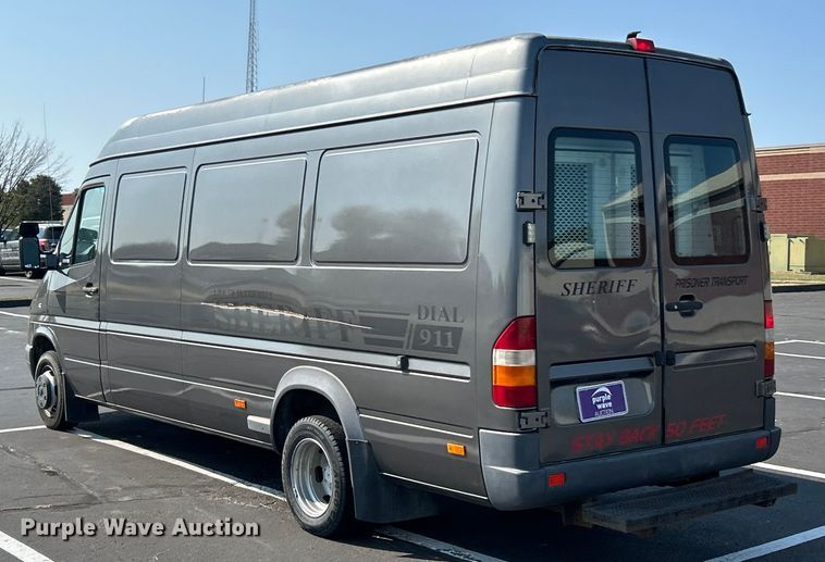 image for item ET3173 2004 Dodge Sprinter inmate transport van