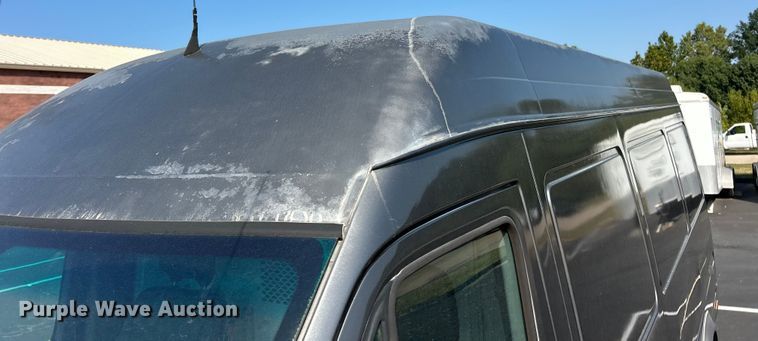 image for item ET3173 2004 Dodge Sprinter inmate transport van