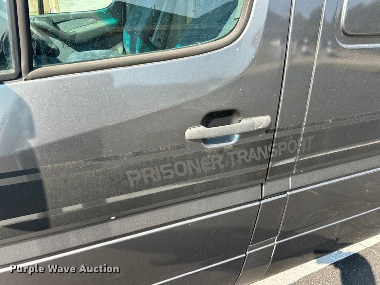 image for item ET3173 2004 Dodge Sprinter inmate transport van