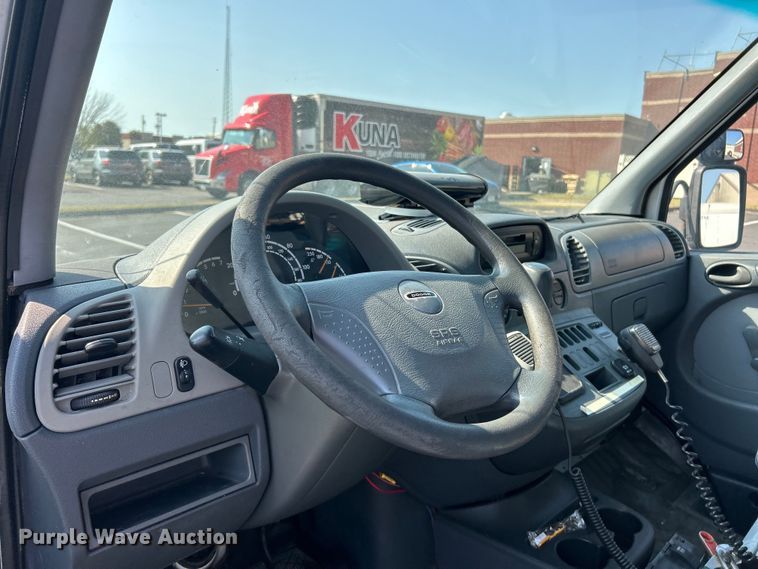 image for item ET3173 2004 Dodge Sprinter inmate transport van