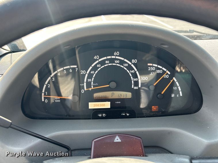 image for item ET3173 2004 Dodge Sprinter inmate transport van