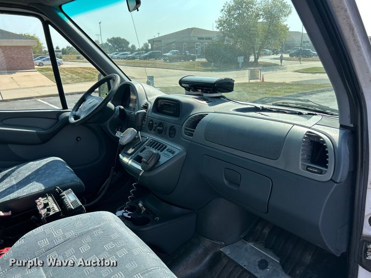 image for item ET3173 2004 Dodge Sprinter inmate transport van